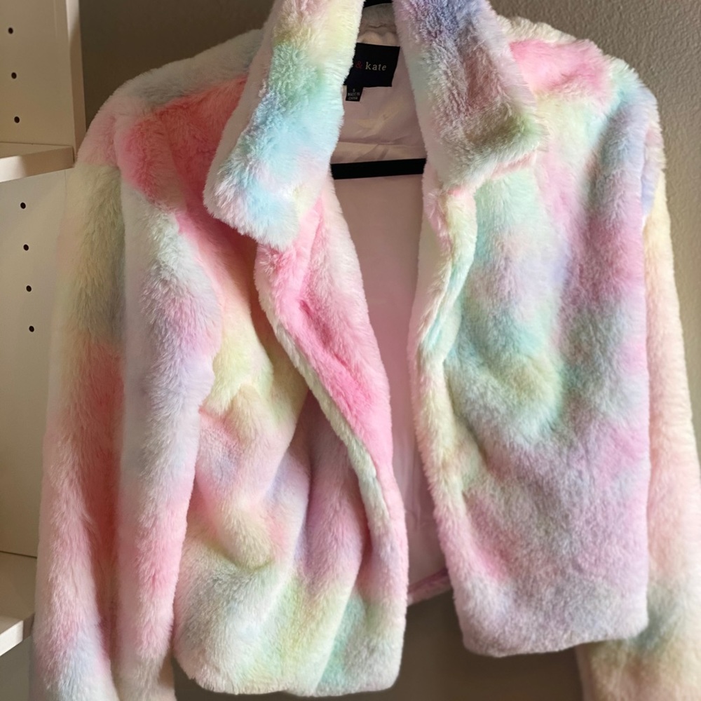 Fluffy short jacket tie dye